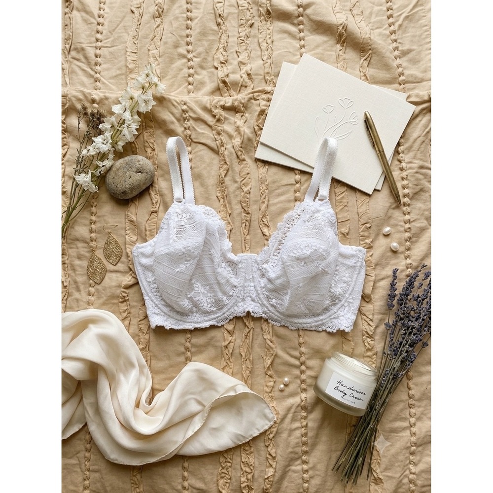 Wacoal Retro Chic Full Figure Underwire Lace Bra White 38DDD 65191